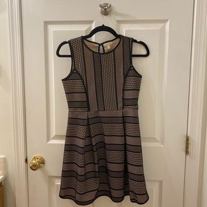 Monteau lace dress